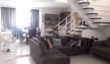 Casa com 3 quartos à venda na Avenida Paulo Afonso, 743, Nova Petrópolis, São Bernardo do Campo, 235 m2 por R$ 874.000