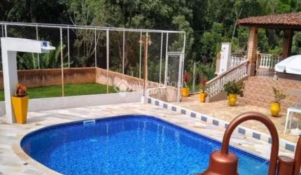 Fazenda à venda na Eng. Antonio De Castro Figueroa, 6580, Centro, Alumínio, 600 m2 por R$ 800.000