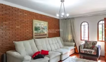 Casa com 3 quartos à venda na Rua Luiz Damolin, 55, Parque Terra Nova II, São Bernardo do Campo, 220 m2 por R$ 955.000