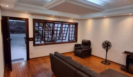Casa com 3 quartos à venda na Sebastião Bruni, 260, Parque Terra Nova II, São Bernardo do Campo, 250 m2 por R$ 900.000