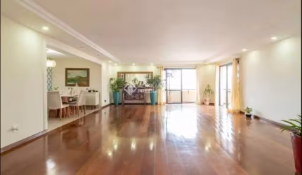 Apartamento com 3 quartos para alugar na Rua Adolfo Bastos, 1045, Vila Bastos, Santo André, 220 m2 por R$ 5.500