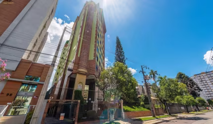 Apartamento para Venda em Curitiba, Centro, 3 dormitórios, 1 suíte, 3 banheiros, 2 vagas