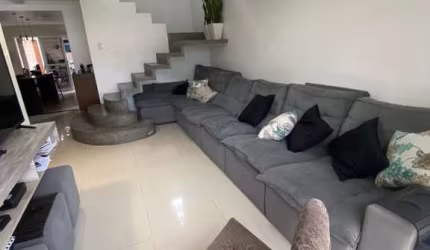 Sobrado para Venda em Curitiba, Umbará, 3 dormitórios, 1 suíte, 4 banheiros, 2 vagas