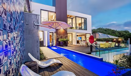 Casa para Venda em Curitiba, Santo Inácio, 3 dormitórios, 1 suíte, 2 banheiros, 5 vagas