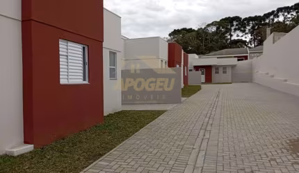 Casa para Venda em Colombo, São Dimas, 3 dormitórios, 1 suíte, 2 banheiros, 1 vaga