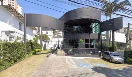 Ponto Comercial com 450m² para alugar na Av. Pacaembú.