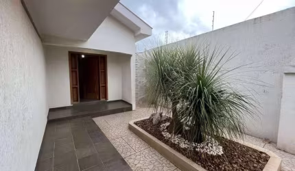 Casa Comercial para Locação em Araçatuba, VILA CARVALHO, 4 dormitórios, 2 suítes, 5 banheiros, 3 vagas