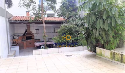 Próximo ao Museu do Ipiranga.