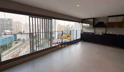 Apartamento a vende 160 M²  vila Olímpia  alto padrão  Varanda Gourmet churrasqueira 3 dormitórios 3 suítes 3 vagas piso de madeira e porcelanato. SP