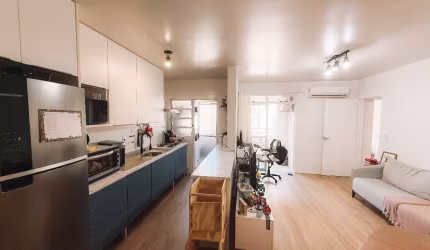 Apartamento amplo semi-mobiliado