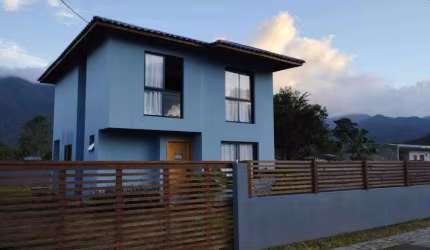 Imóvel para venda possui 98 metros quadrados com 3 quartos em Guarda do Cubatão - Palhoça - SC
