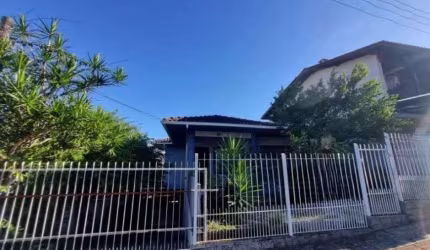 Imóvel para venda possui 70 metros quadrados com 3 quartos em Forquilhas - São José - SC