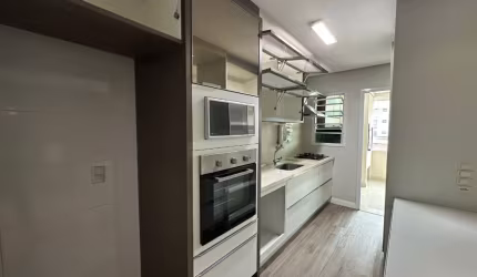 Apartamento 3 dormitórios sendo 1 suíte mobiliado em Barreiros