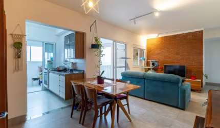 Apartamento à venda, com móveis planejados, cozinha integrada e funcional, ampla sacada em um condomínio repleto de lazer e estrutura