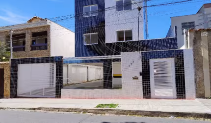 Vende-se uma linda cobertura no Milionários.