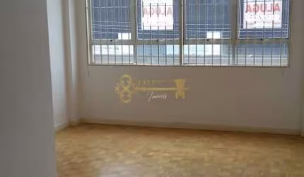Sala comercial central