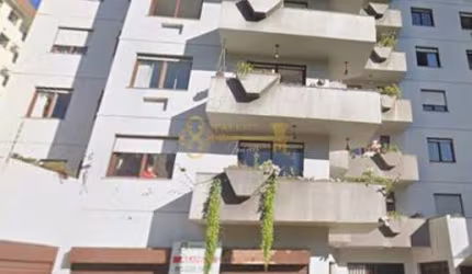 Apartamento semi mobiliado