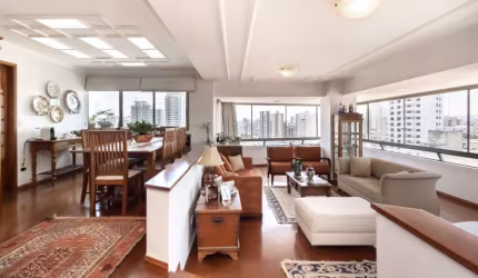 Apartamento tipo para venda com 3 quartos, sendo 3 suítes, 180m²