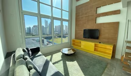 Duplex para venda com 2 quartos, sendo 2 suítes, 136m²