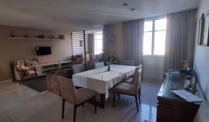 Vendo apartamento amplo na Graça