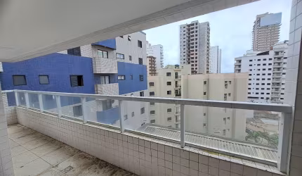 Belíssimo apartamento na Praia Grande