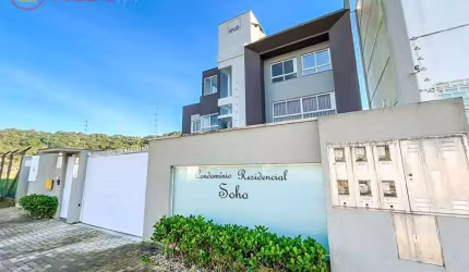 Apartamento térreo em Balneário Camboriú, com 2 suítes. Localização privilegiada, próximo ao Centro de Eventos.