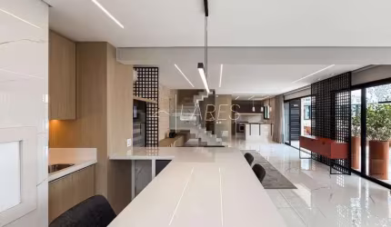 Cobertura com 258 m², 3 quartos sendo 3 suítes à venda no bairro Bigorrilho.
