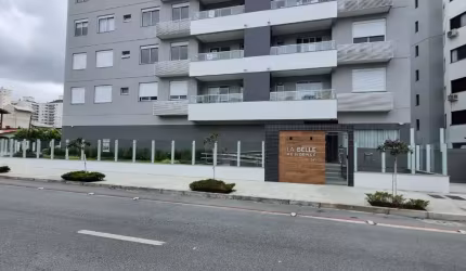 Apartamento na Trindade – Conforto e Conveniência em uma Localização Privilegiada!