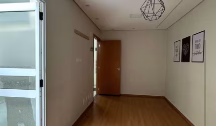 Apartamento com quintal para Locação no condomínio Sollare em Salto.