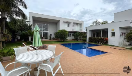 Linda casa à venda no Condomínio Plaza Atheneé em Itu!