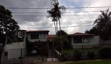 Casa na Zona 04 com 04 suítes, proxima ao Country Club e AABB1