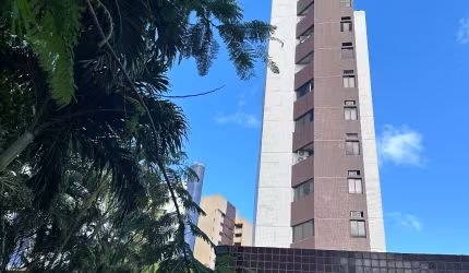 PARNAMIRIM 107m2, 03 QTOS SENDO 01 SUÍTE