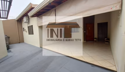 Casa a venda  com 2 dormitórios no Jardim Gisette