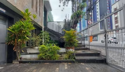 CASA COMERCIAL