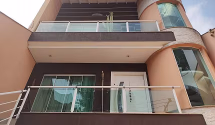 SOBRADO MARAVILHOSO 3 SUITES 5 VAGAS PISCINA CHURRASQUEIRA FORNO A LENHA