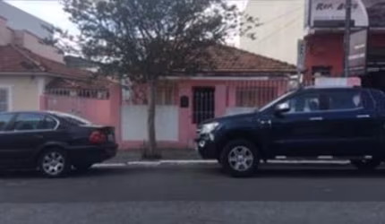 CASA E SOBRADO NO RUDGE RAMOS EM SÃO BERNARDO DO CAMPO