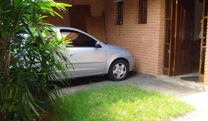 SOBRADO AMPLO 4 DORMITÓRIOS 2 DUÍTE 2 VAGAS