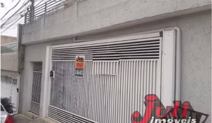 CASA 2 DORM E SOBRADO NOS FUNDOS AR CONDICIONADO E 3 VAGAS COBERTAS