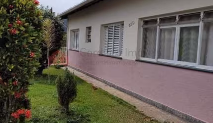 Casa para Venda em Serra Negra, Santa Maria, 5 dormitórios, 3 banheiros
