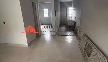 Casa Geminada para Venda em Serra Negra, Bairro das Posses, 1 dormitório, 1 banheiro, 1 vaga