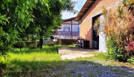 Galpão à venda em Joinville-SC