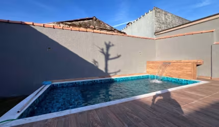 Excelente oportunidade de casa com piscina e churrasqueira em Itanhaém