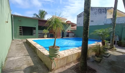 Casa com piscina no Cibratel 2