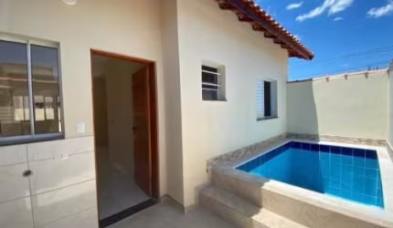 Excelente casa em condomínio com piscina e churrasqueira em Itanhaém