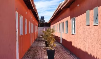 Casa em condomínio com piscina e churrasqueira em Itanhaém