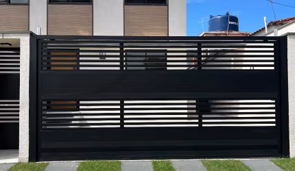 Linda casa a venda no Bairro São Lorenço a 300 mt da praia