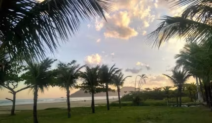 Linda casa próximo à praia 