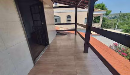 Casa com 4 dormitórios à venda, 326 m² por R$ 949.900,00 - Vila Valqueire - Rio de Janeiro/RJ