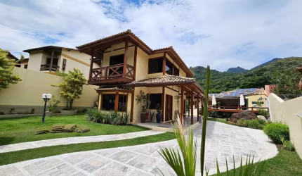 VENDA | CASA | BOSQUE DOS ESQUILOS | ANIL | 3 SUÍTES | TERRENO 780 M²