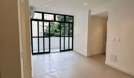 Apartamento com 2 dormitórios à venda, 70 m² por R$ 1.090.000 - Copacabana - Rio de Janeiro/RJ